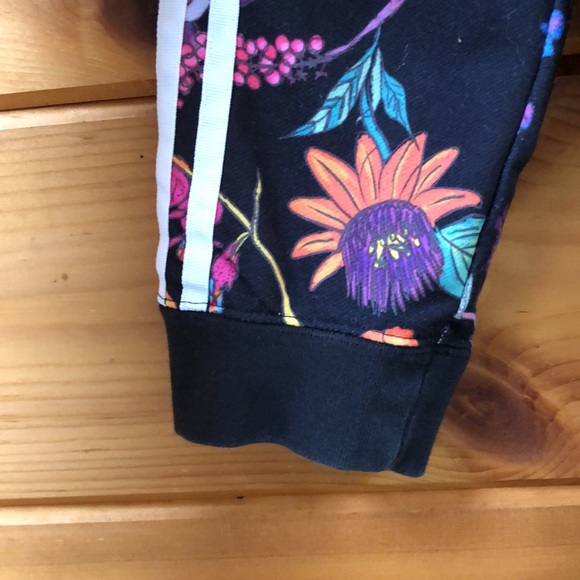 Adidas Poisonous Garden Flower Cropped Hoodie Sweatshirt Gym Workout Outfit M - Picture 5 of 12